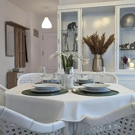 Entrenaranjos Sea View 公寓